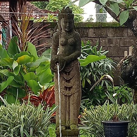 Pondok Indah Villa Ujung Luaran gambar