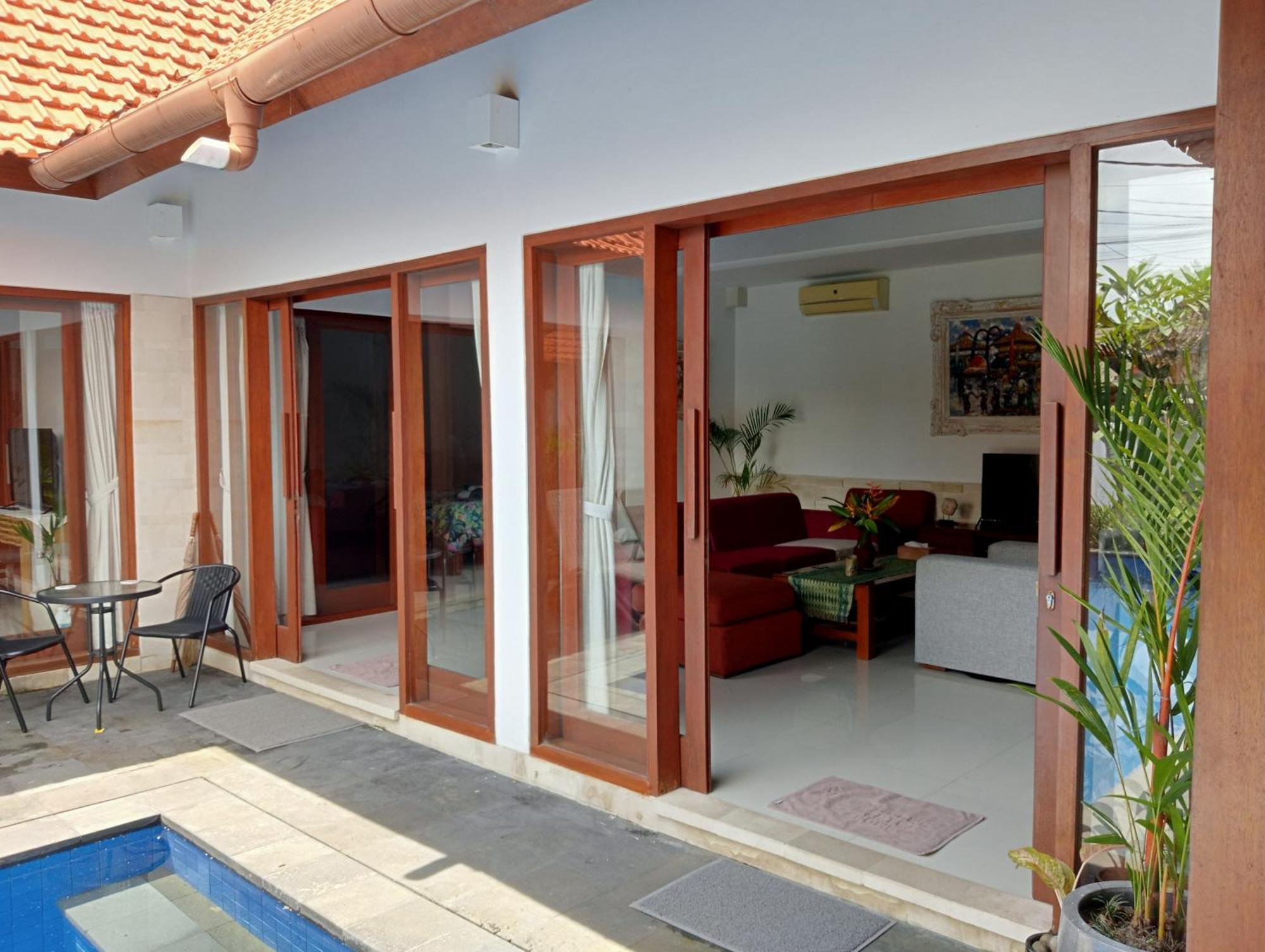 Pondok Indah Villa Ujung Luaran gambar