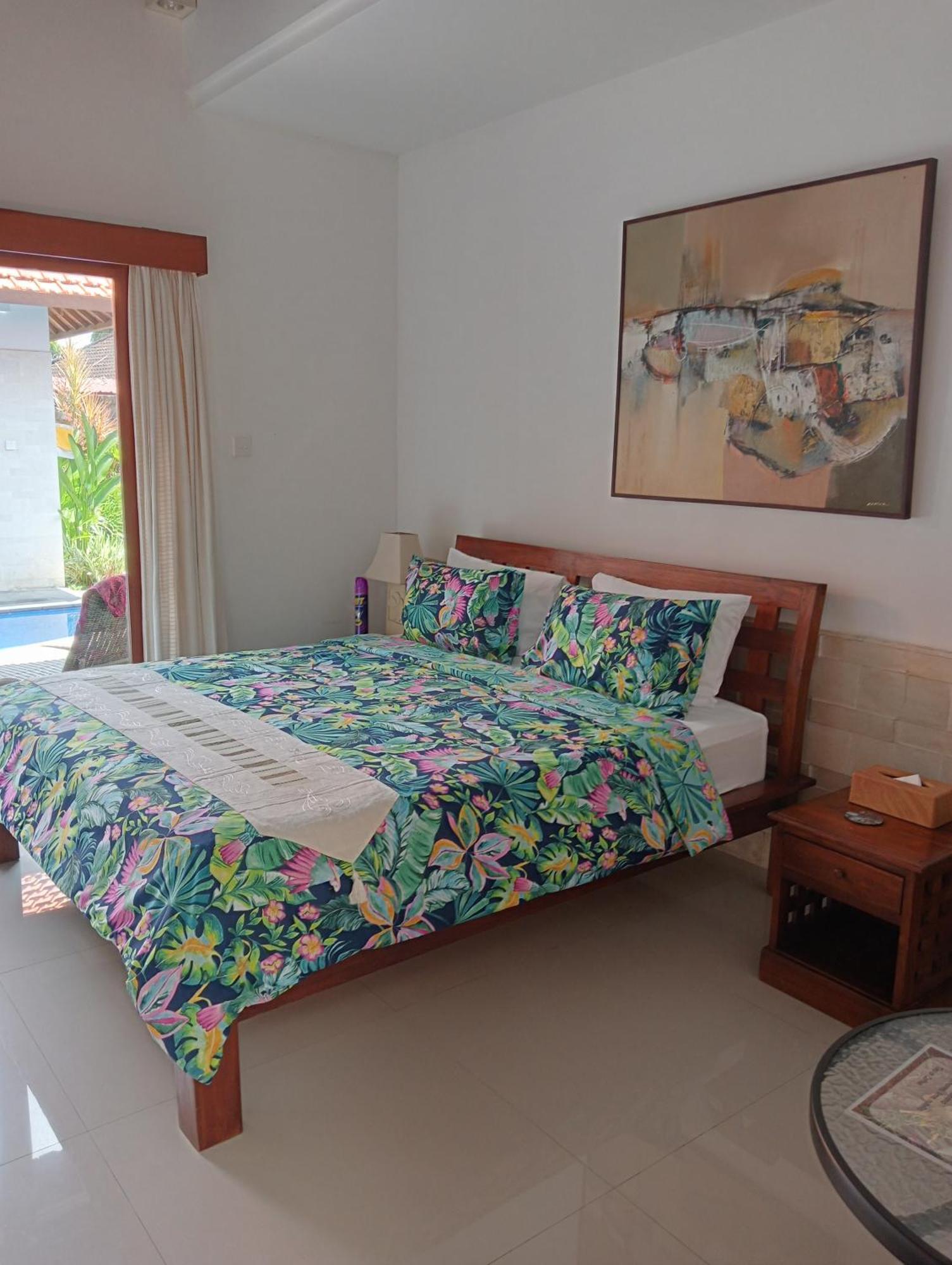Pondok Indah Villa Ujung Luaran gambar