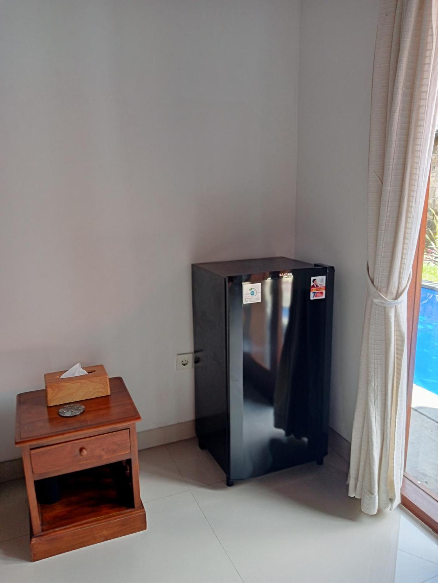 Pondok Indah Villa Ujung Luaran gambar